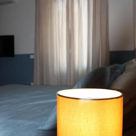 Guest house Casa Lucibell 3*